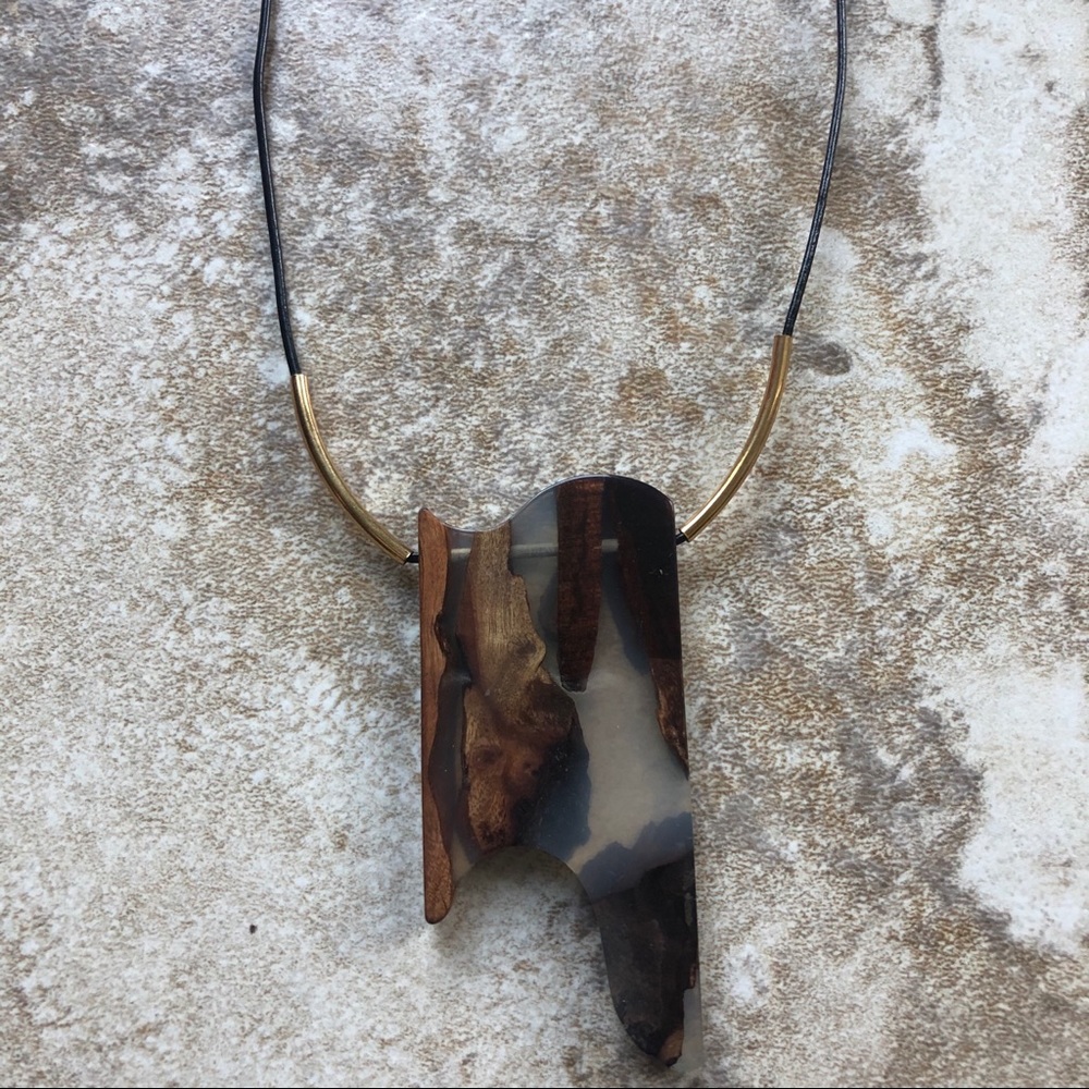 NWT Wooden Boho Statement Necklace